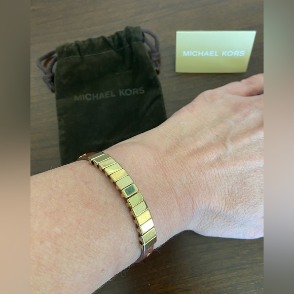 Michael Kors Brown Leather Gold Bracelet - Picture 3 of 3